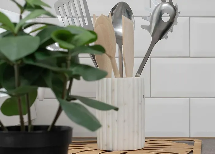 Komfortowy Z Klimatyzacja By Renters شقة كراكوفيا